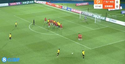 做出扑救, gif