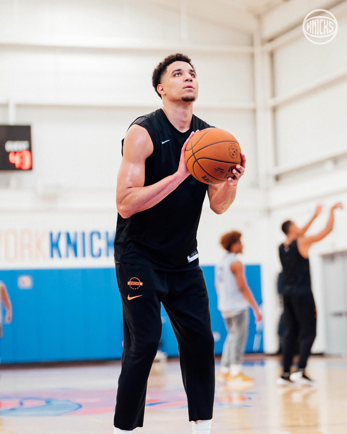 尼克斯官方, yid