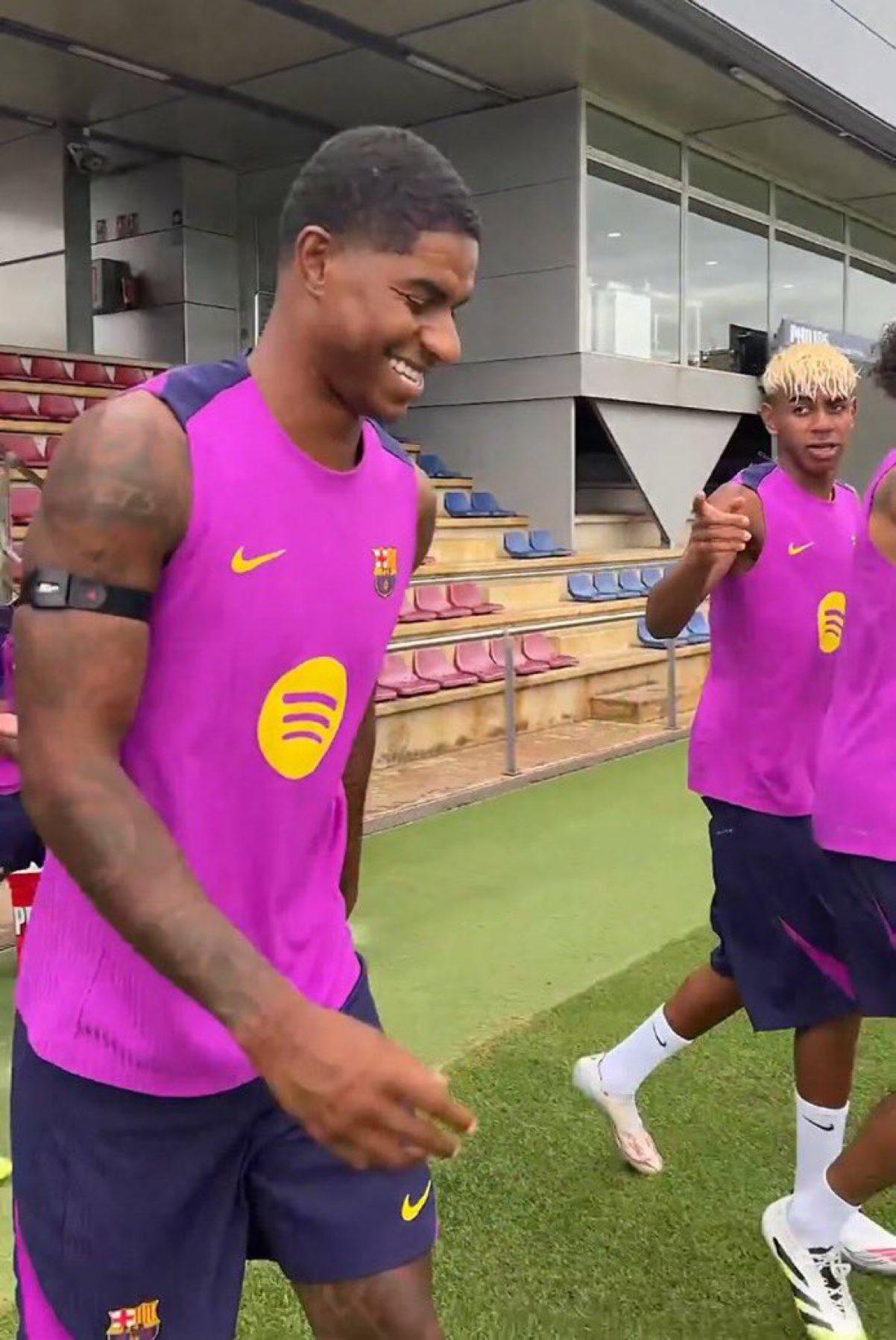 让他陷入了, td, 与队友竞争