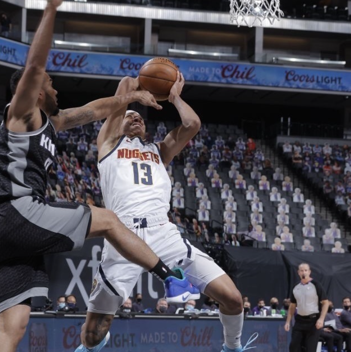 男篮接触, 汉普顿最大 男篮接触, 汉普顿最大